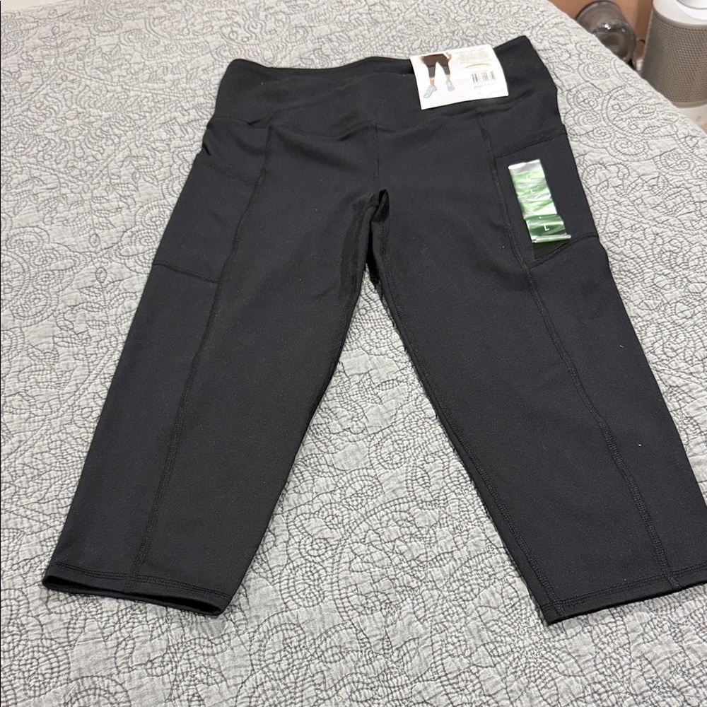 NWT Earth Yoga Black Women's Leggings